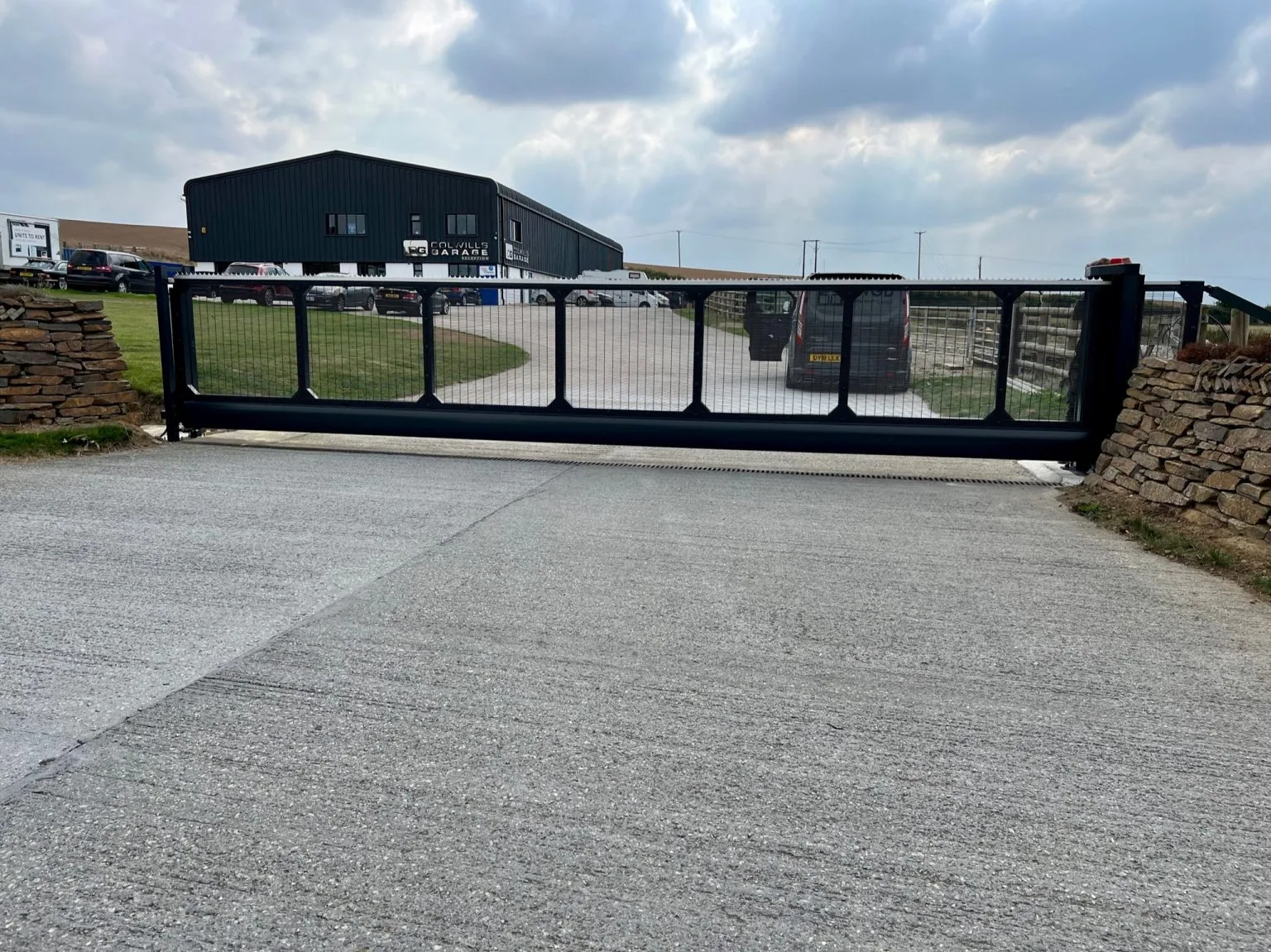 PF9000 Heavy Duty Cantilever Sliding Gate - Image 4